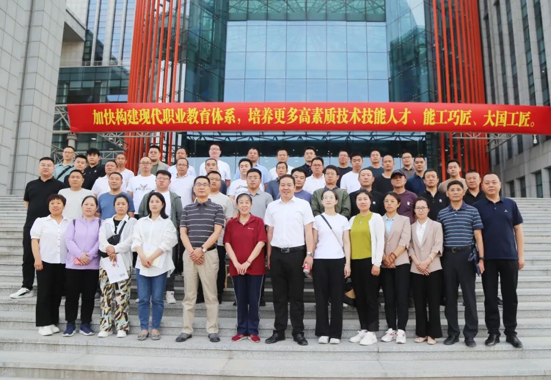 2024年6月17日上午10点,阳光洒满大地,邢台市精英职业高级中学隆重